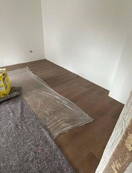 Erstbezug nach Sanierung - Modernisierte 4-Zimmer-Wohnung mit neuer Einbauküche, auch WG-geeignet - Mannheim