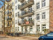 Im Herzen von Elmsbüttel: Sonnige Dachgeschosswohnung mit Tageslichtbad und gepflegter Ausstattung - Hamburg