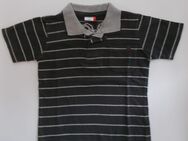 Polo-Shirt der Marke Yigga Braun Grau Gr. 128 zu verkaufen. - Bielefeld