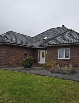 Attraktives Einfamilienhaus mit Garage und Garten in Garrel zu verkaufen - Garrel