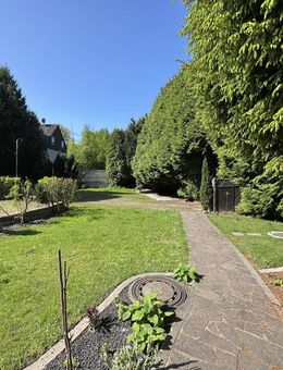 Einzugsbereit Freistehender Bungalow mit viel Platz und grünem Rückzugsort ideal für Familie und Beruf - Dortmund