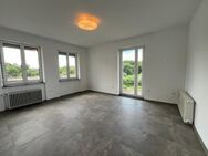 Renovierte 5-Zimmer Wohnung in ruhiger Lage mit Blick ins Grüne - Reutlingen