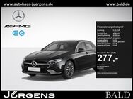 Mercedes A 180, Kompaktlimousine Progressive MBUX Wide, Jahr 2023 - Lüdenscheid