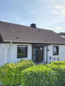 Liebevoll gepflegtes Einfamilienhaus - Mit Garten und Garage! - Warstein