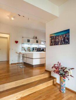 Stilvoll und elegant! Großzügige 2-Zimmer-Stadtwohnung - Köln