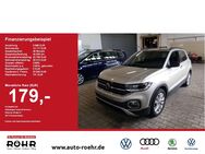 VW T-Cross, 1.0 TSI Move, Jahr 2023 - Passau