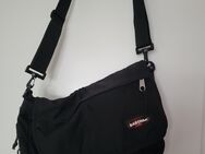 Tasche von Eastpak - Berlin