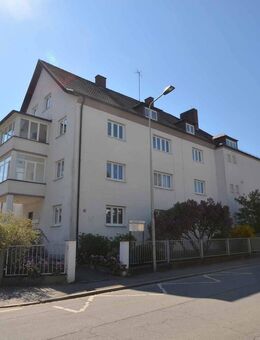 3-Zi.-Dachgeschosswohnung in Deggendorf - Sofort beziehbar! - Deggendorf