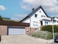 Wohnen mit Aussicht: Charmantes Einfamilienhaus in ruhiger Höhenlage von Hiddenhausen - Hiddenhausen