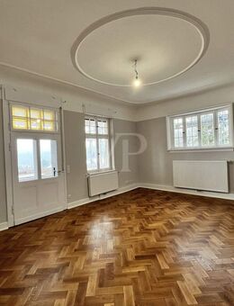 Stilvolles Leben mit Flair auf zwei herrschaftlichen Etagen in Bestlage von Marburg! - Marburg