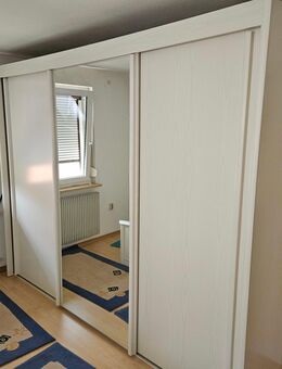 Schlafzimmerschrank zu verschenken - Eisingen (Bayern)