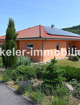Ökologie, Qualität, Technik alles auf einer Ebene zeichnen diesen Bungalow mit Einliegerwohnung aus - Naumburg (Saale)