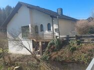 Gemütliches Einfamilienhaus mit einem schönen Gartengrundstück in Raumbach/Meisenheim zu verkaufen - Raumbach