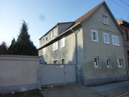 Einfamilienhaus in Saalfeld-Graba mit viel Entwicklungspotenzial und großen Grundstück - Saalfeld (Saale)