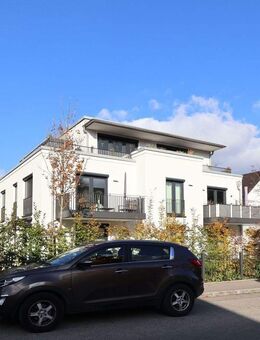 Kurzfristig beziehbar - Neuwertige 3-Zimmerwohnung mit Einbauküche, Terrasse, Garten und Hobbyraum - München