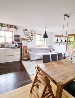 Sofort beziehbare 3 Zimmer Maisonette Wohnung in ruhiger Lage mit Balkon - Otterfing