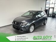 Seat Arona, Style 5-Jah VZE Digi SpurAssist Connect 4xEFH Ladeboden Armlehne Metallic, Jahr 2022 - Beilngries