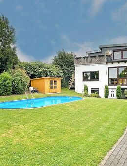 Wohn(t)raum auf großem Grundstück mit Pool in Günnigfeld - Bochum