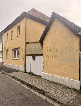 *** Charmantes Zweifamilienhaus mit Potenzial - ca. 341 m² Grundstück *** - Lampertheim