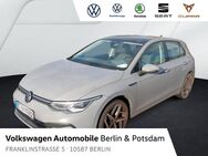 VW Golf, 1.5 VIII eTSI Style H&K, Jahr 2020 - Berlin