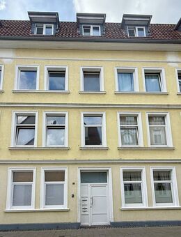 Sanierungsbedürftige 3-Zimmer-Wohnung in Hamburg Bergedorf - Hamburg