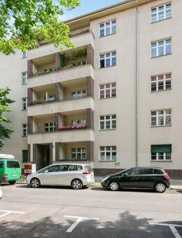 Vermiete Charmante Altbau-Wohnung mit 2-Zimmer in ruhiger, verkehrsgünstiger Lage in Prenzlauer Berg - Berlin