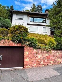 großes Einfamilienhaus mit herrlichem Blick - Klingenberg (Main)