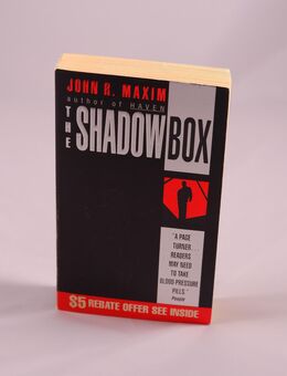 John R. Maxim - The shadowbox - 0,70 € - Helferskirchen