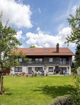 Großzügiges Dreifamilienhaus mit vielseitigen Nutzungsmöglichkeiten auf sonnigem Grundstück - Vaterstetten