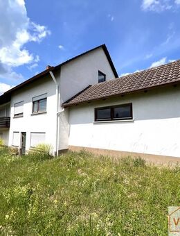 Solides Einfamilienhaus mit Ausbaupotenzial in herrlicher Lage von 97640 Stockheim! - Stockheim (Regierungsbezirk Unterfranken)