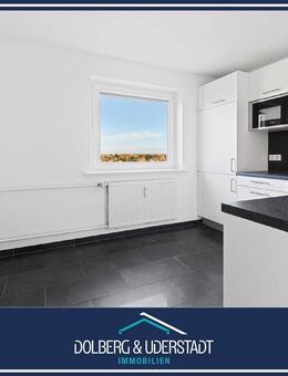 Modernisierte 2-Zimmer-Wohnung mit Westbalkon, Weitblick und hervorragender Anbindung - Hamburg