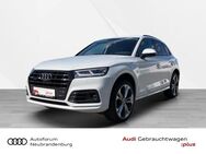 Audi Q5, 50 TFSIe quattro design 21, Jahr 2020 - Neubrandenburg