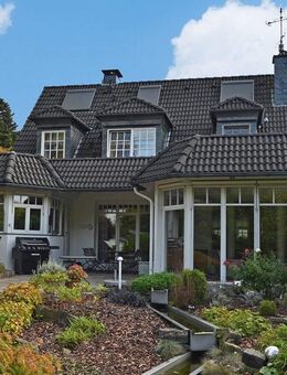 Stil & Charme in Werden! Wundervolles, freistehendes Zuhause mit bildschönem Garten & Pool - Essen