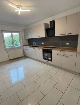 2ZKB Wohnung frisch saniert in Bestlage Traumküche Löningen zu sofort - Löningen