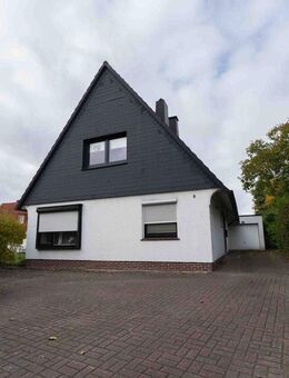 Zweifamilienhaus mit Charme und Potenzial in beliebter Lage von Uetersen - Uetersen