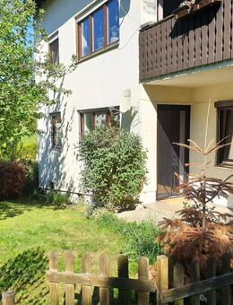 Renovierungsbedürftige 3-Zi.-Gartenwohnung mit Südterrasse - Hochparterre - Bad Griesbach (Rottal)