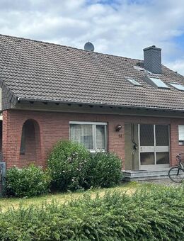 Mittig zwischen Düsseldorf und Köln gelegen - Vielseitig nutzbares und freistehendes Einfamilienhaus - Neuss