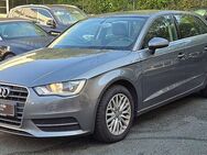 Audi A3, 1.4 TFSI Sportback Ambiente, Jahr 2013 - Paderborn