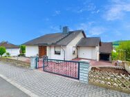 Das perfekte Wohnvergnügen! Stilvolles Einfamilienhaus der 60-er-Jahre (Split-Level-Architektur) - Niedenstein