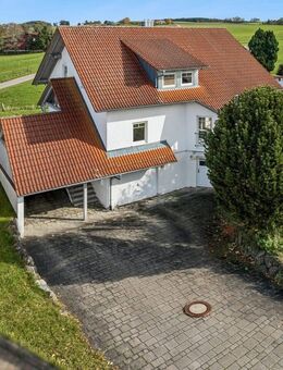 Familienglück! Großzügiges Einfamilienhaus mit sonniger Terrasse, gepflegtem Garten & Top-Wohnlage - Ochsenhausen