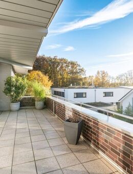 Lichtdurchflutete penthouseähnliche 3-Zimmer-Wohnung mit Balkonterrasse, Aufzug & Carport in Dorsten - Dorsten