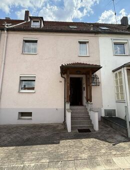 * Teilsaniertes RHM mit großem Garten, Wintergarten und Ausbaureserve * - Ansbach
