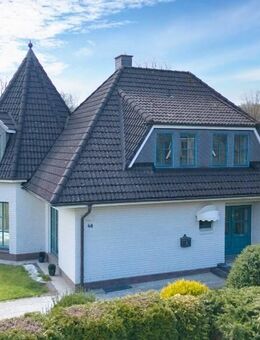 Repräsentatives Wohnhaus mit Vollkeller an ruhiger Privatstraße in Wentorf - Wentorf (Hamburg)