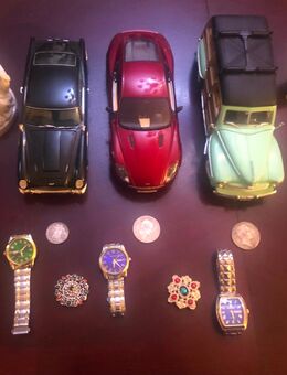 Verkaufe Model Auto Parzelan, Uhr Brodche sb 30 bis 90 Euro pro Sache - Dresden