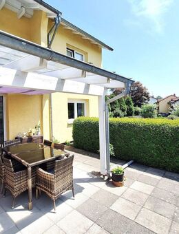 Charmante Doppelhaushälfte mit großem Garten und Weitblick - Wald-Michelbach