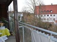 Gemütliche 2-Zimmer-DG-Wohnung mit großem Balkon + eigenem Gartenanteil in Nürnberg-Fischbach - Nürnberg
