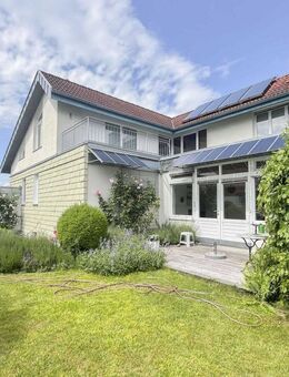 Großzügiges Familiendomizil mit Potenzial für zwei Wohneinheiten und herrlichem Garten - Burghausen