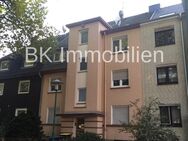 **Dachgeschosswohnung mit 3 Zimmer zu vermieten..** - Duisburg