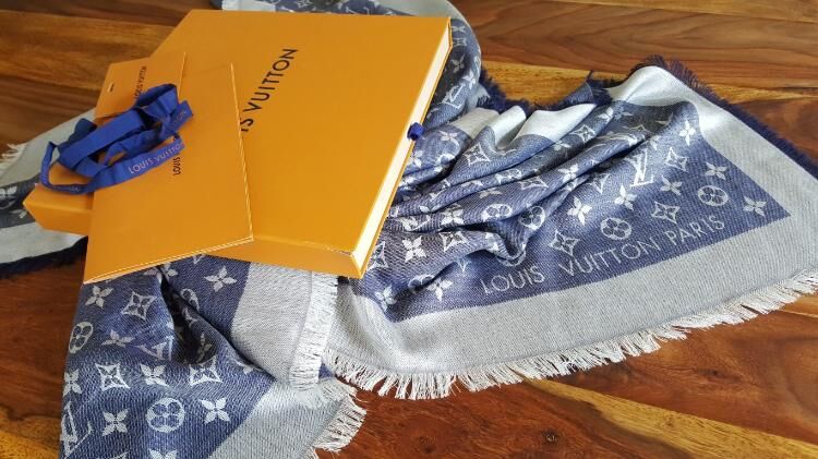 LOUIS VUITTON Damen Schal/Tuch aus Kaschmir in Grau