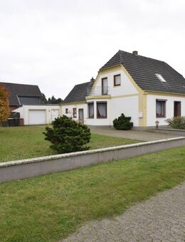 Solides Haus aus 1937 mit 939 m² Grundstück + Garage + Garten + Anbau mit Renovierungsbedarf - Weyhe
